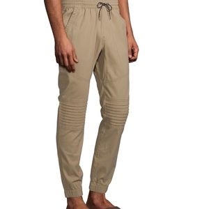 New No Boundaries Men's Twill Moto Joggers pants👖